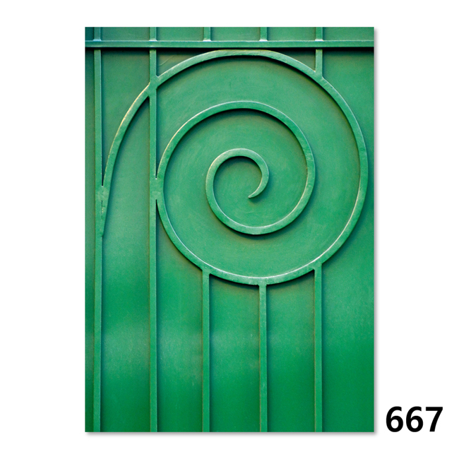 667 Spirale an einem Hoftor